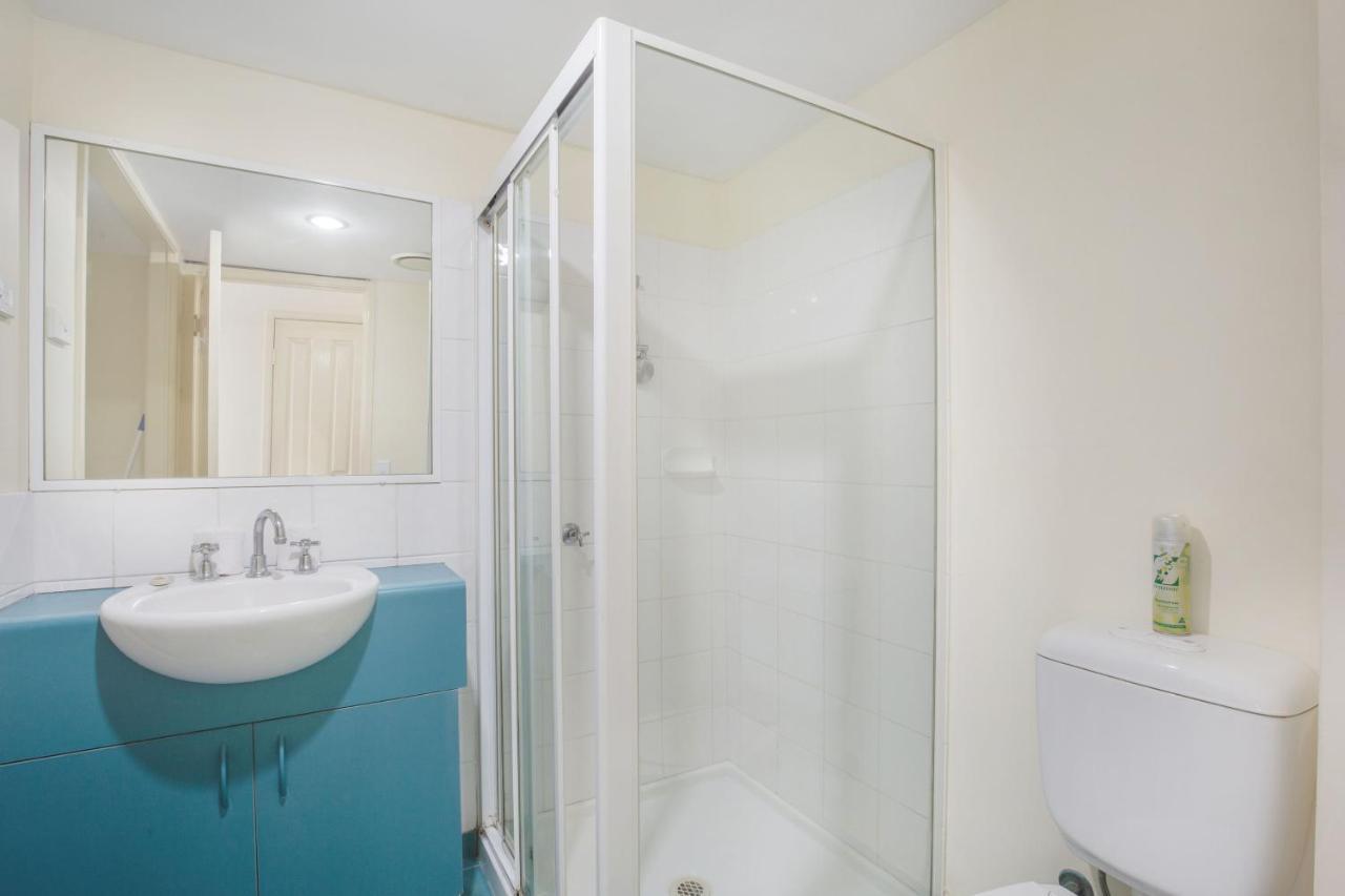 Surfers Beach Resort One Голд-Кост Экстерьер фото