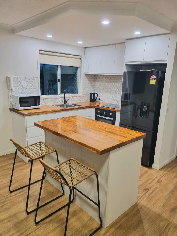 Surfers Beach Resort One Голд-Кост Экстерьер фото